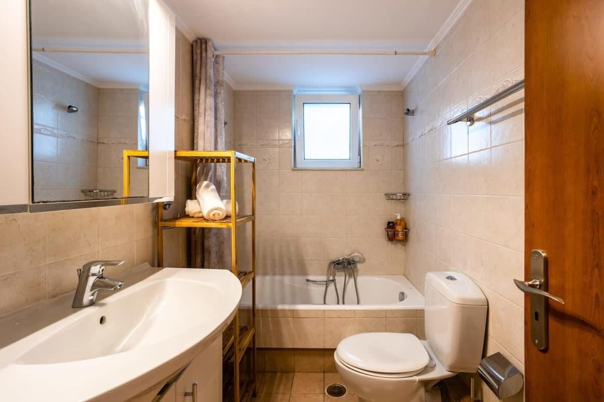 Filiatra Downtown Cozy Retreat - Homely Vibes Exterior photo